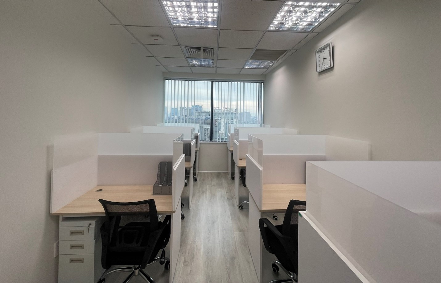 Designated Desk Co-working station